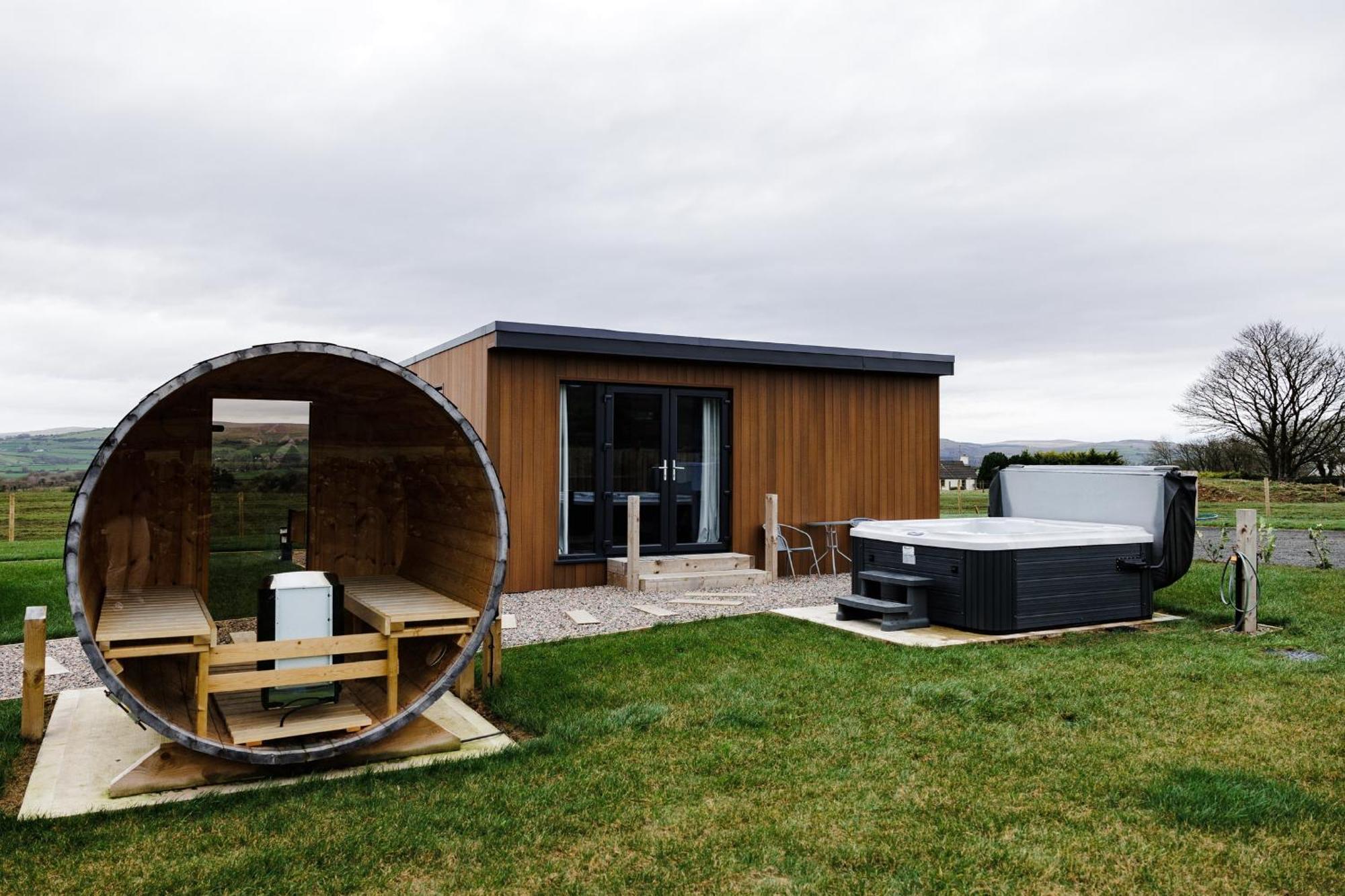 Slemish Hideaway - Funky Pheasant Villa Broughshane Bagian luar foto